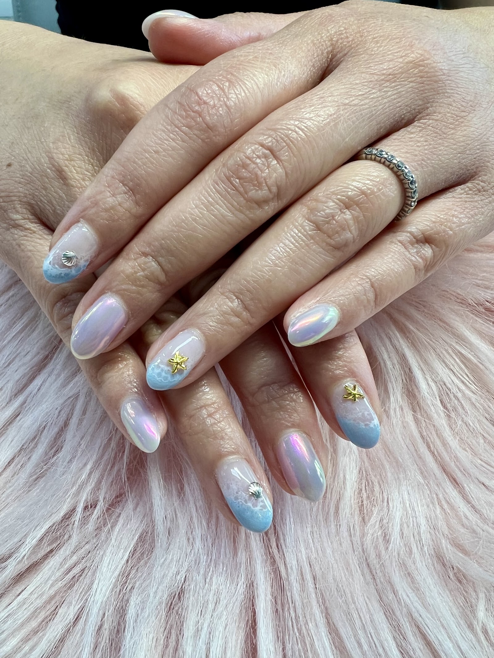 Paradise Nail Spa logo